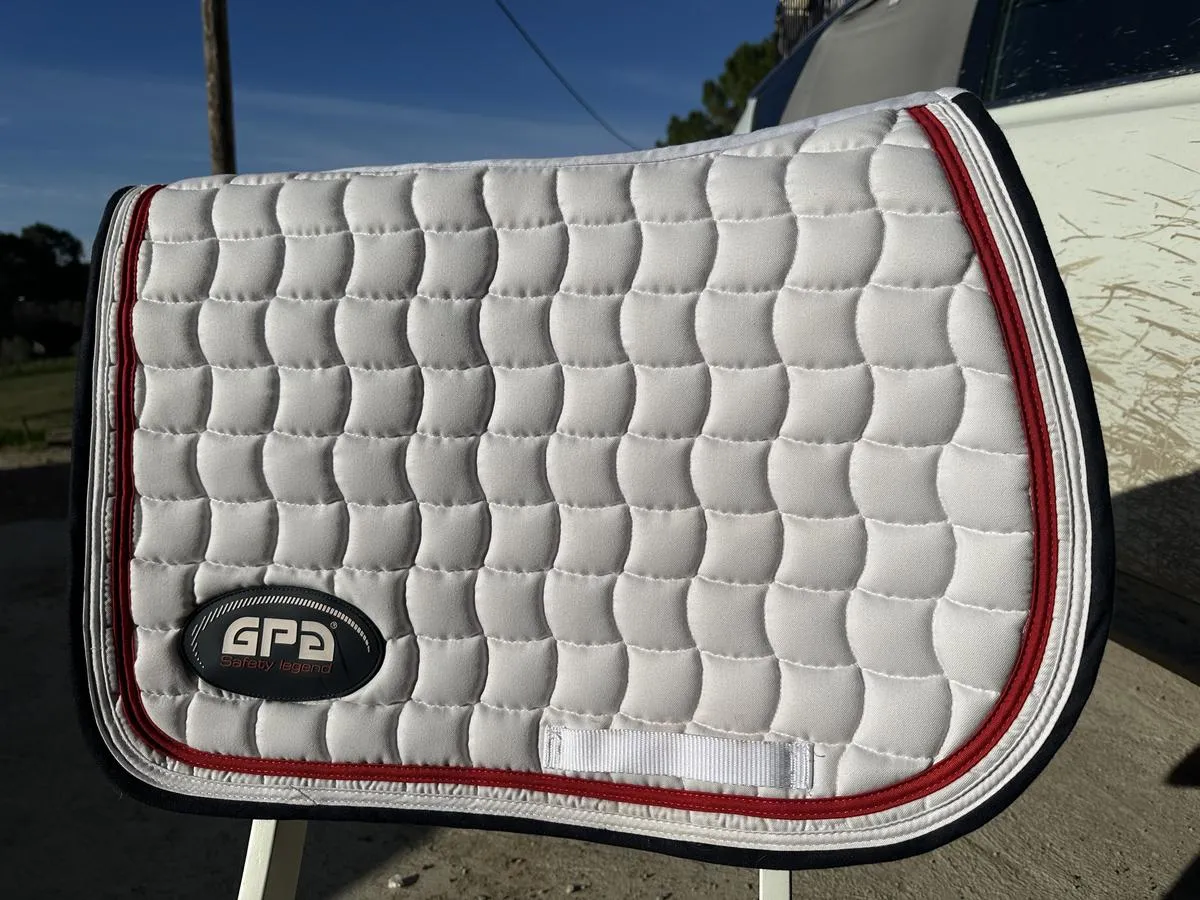 Mixed saddle pad