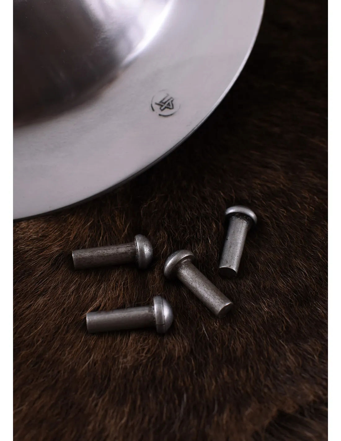 Umbo moyen en acier pour boucliers (19 cm.) ⚔️ Boutique Épées